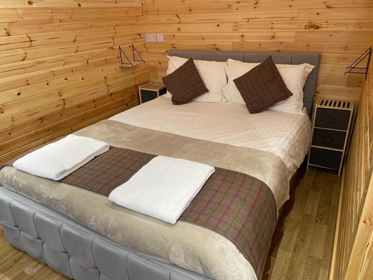 Hedgehog'S Nest Villa Bathgate Bagian luar foto